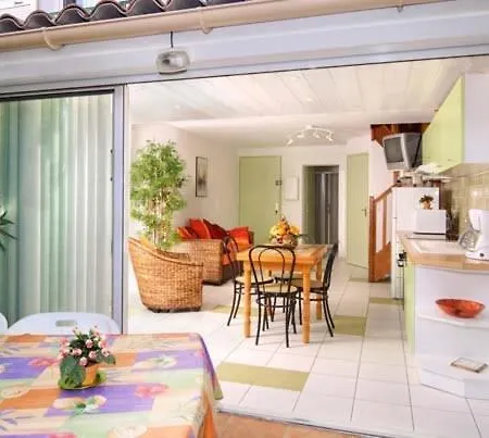 شقة 3 Pieces Mez 55m2 + Terrasse 14m2 Ref 4017